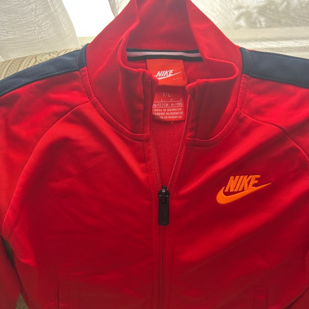 NWT  Nike Full Zip Sweatshirt Size 7